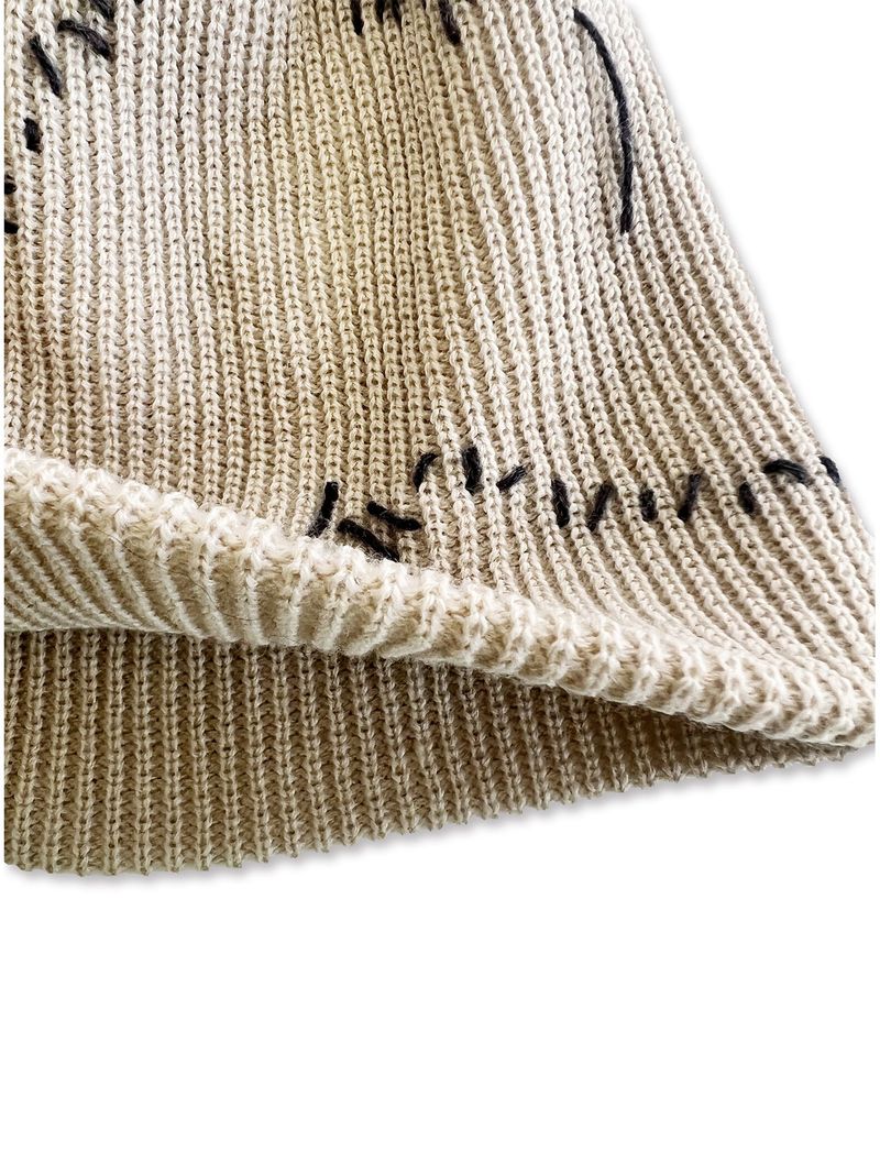 Wave Hand Stitch Detail Beanie / Beige