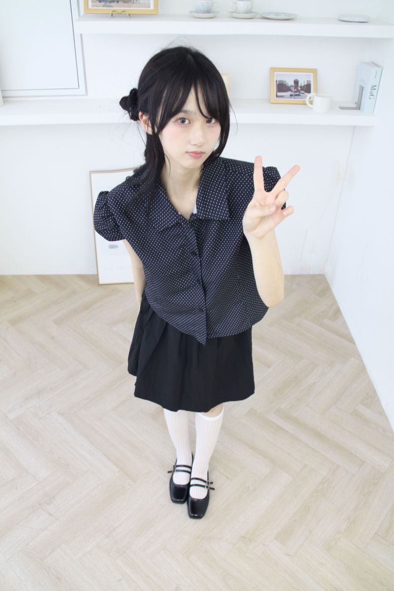 Dot Puff Cap Sleeve Blouse