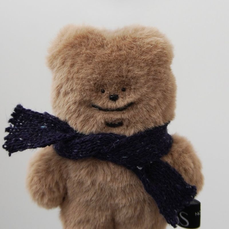 TUTEOGI（トゥトギ）の「tuteogi brown doll keyring navy muffler（Toys/Key Holders）」