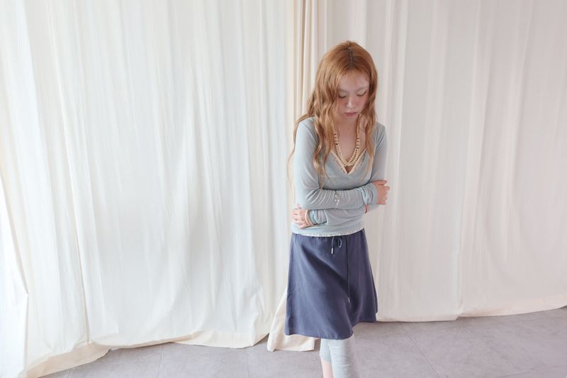 BASE MIDI SKIRT