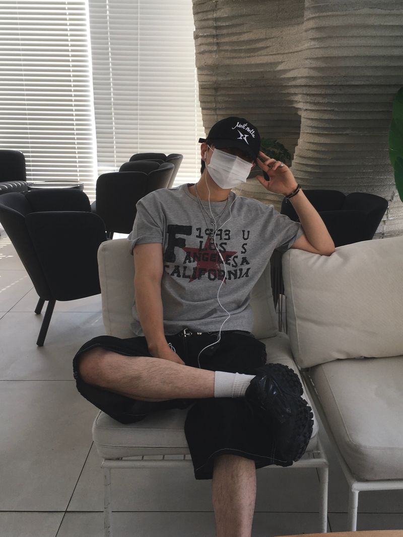 Kale Selvid Bermuda Pants (Black)