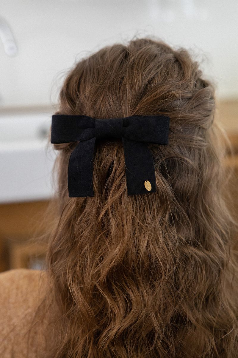  Black corduroy ribbon hairpin