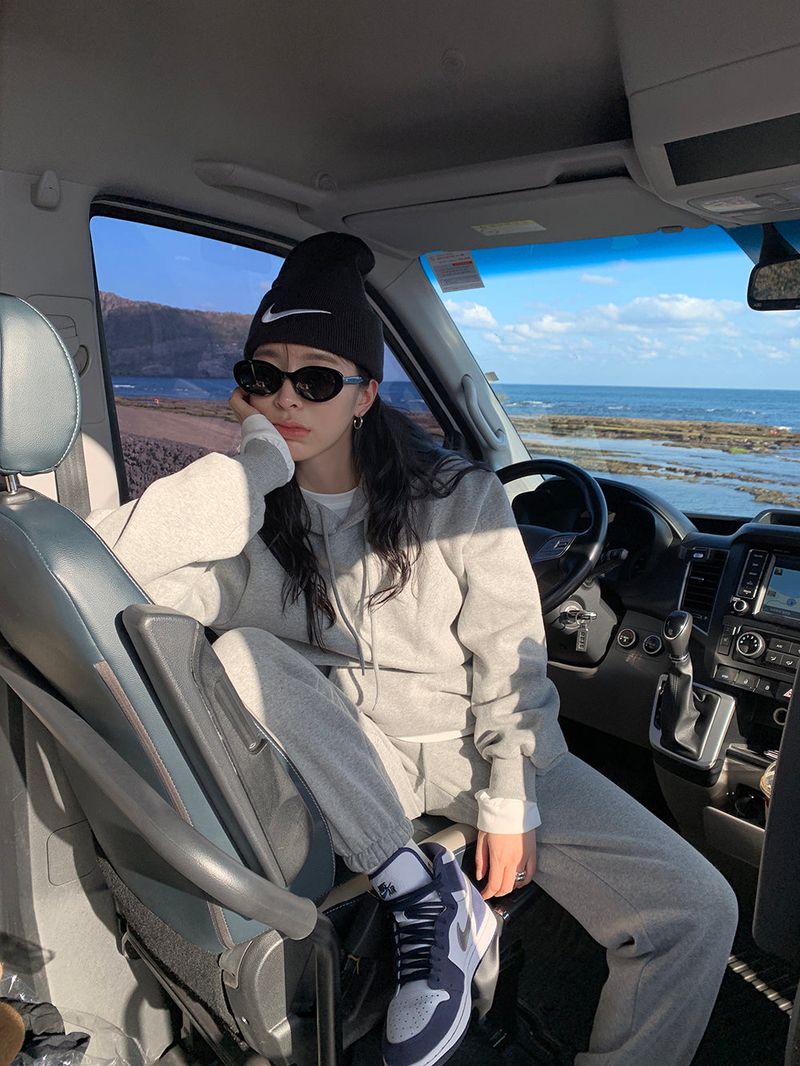 [MADE] Stern hip sweatshirt