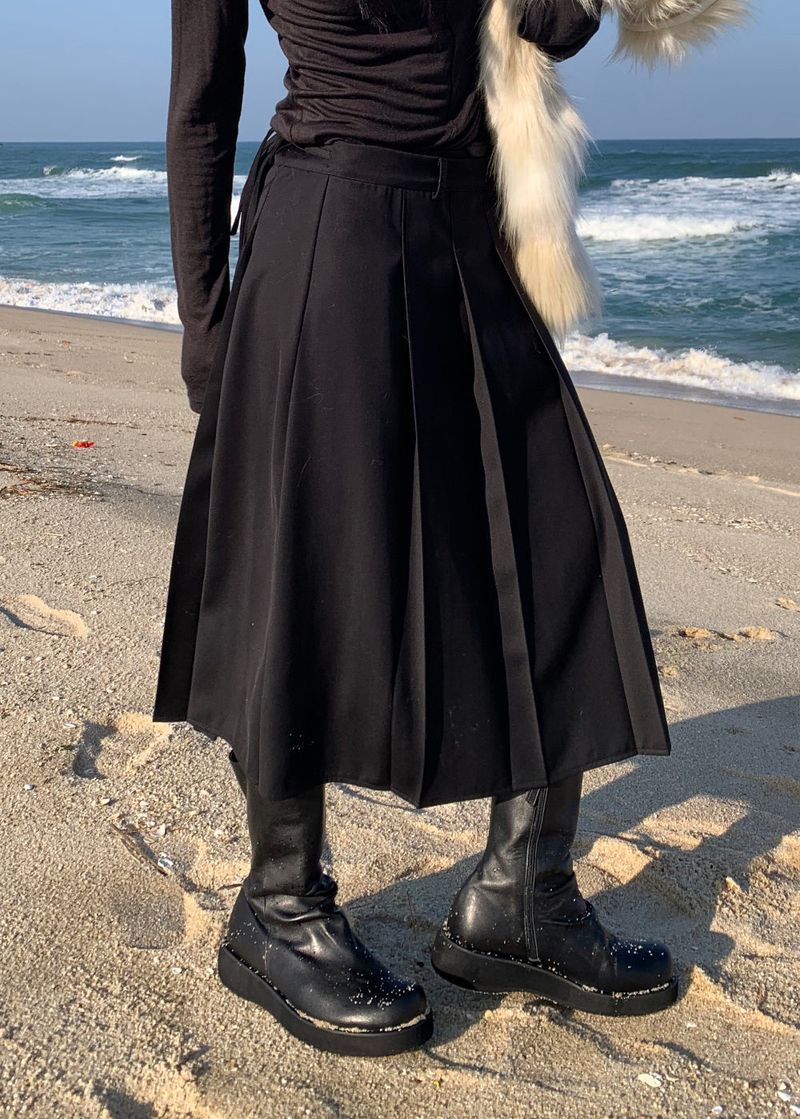 STRAP MIDI WRAP SKIRT