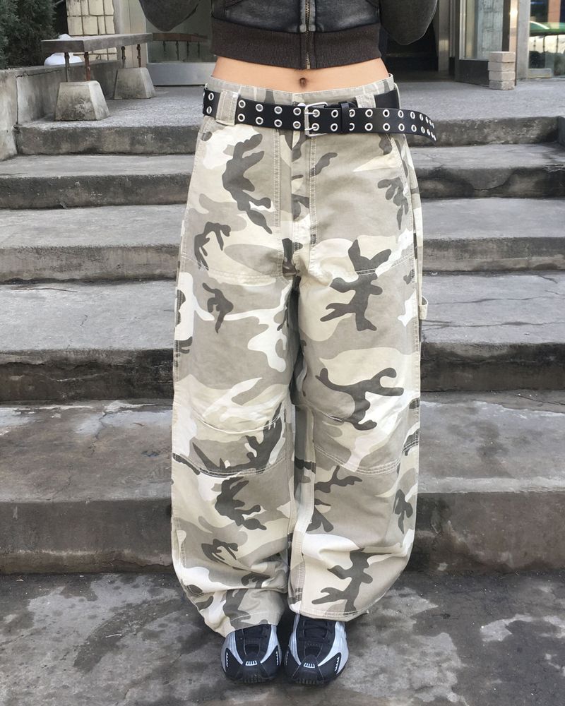 Camo carpenter pants