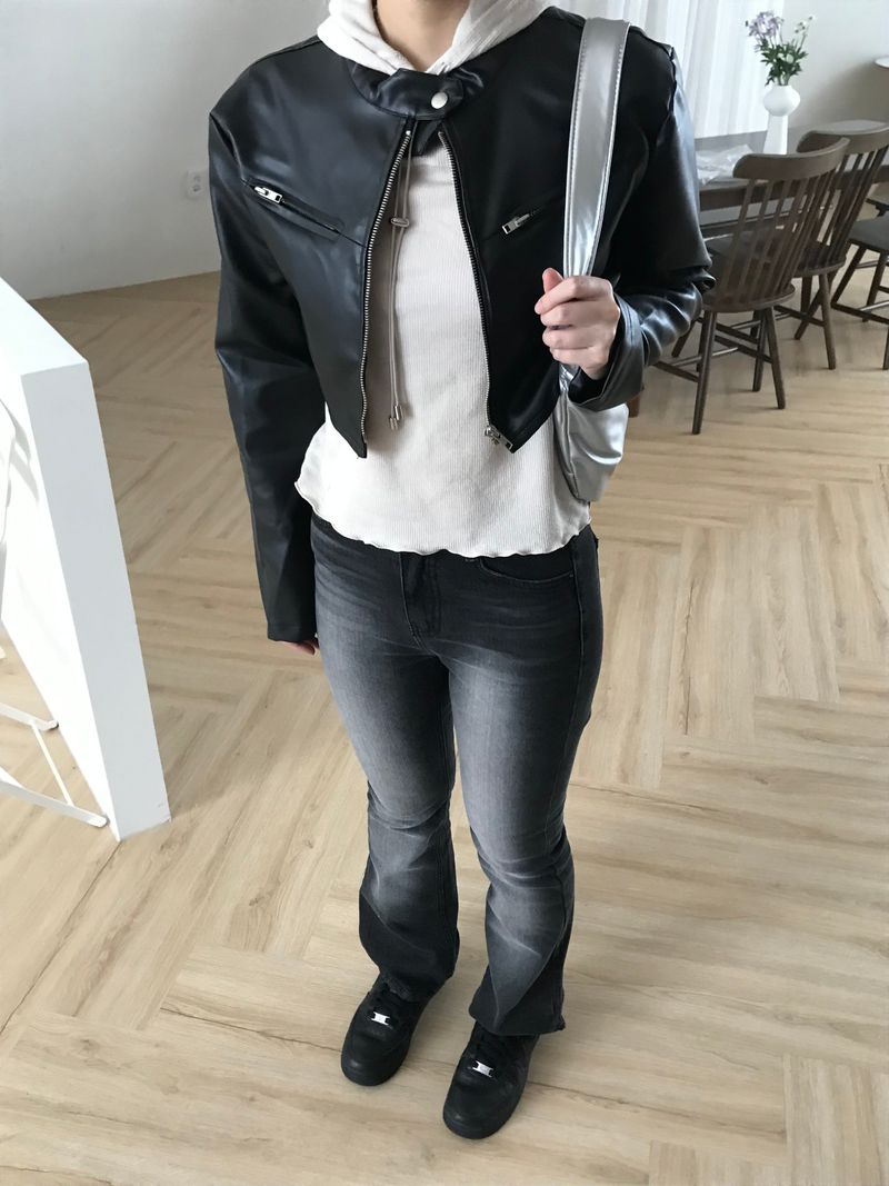 Block crop leather jacket