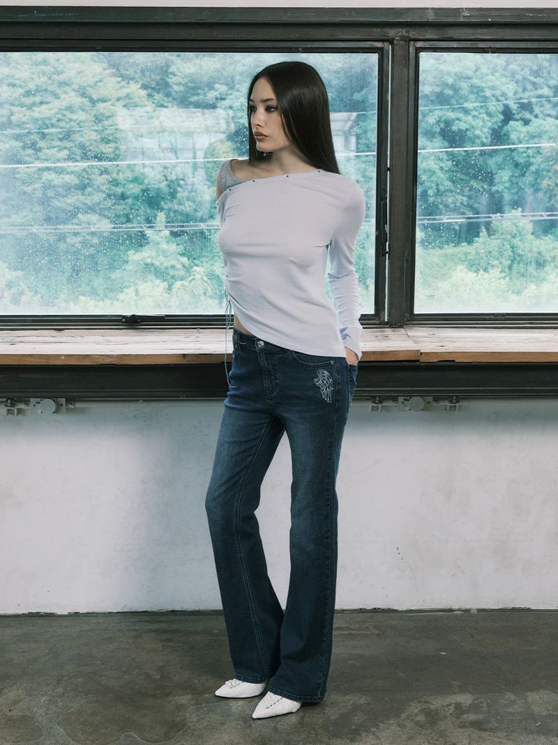 EYELET OFF SHOULDER L/S (LIGHT BLUE)