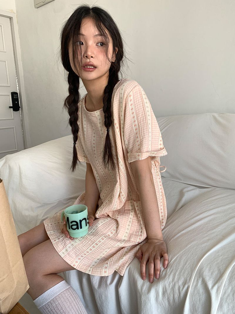 SOFT FLOWER BUTTON DRESS (2C)