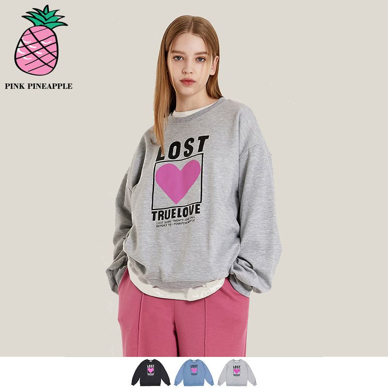 PINK PINEAPPLE（ピンクパイナップル）の「LOST LOVE SWEATSHIRT（Tops）」
