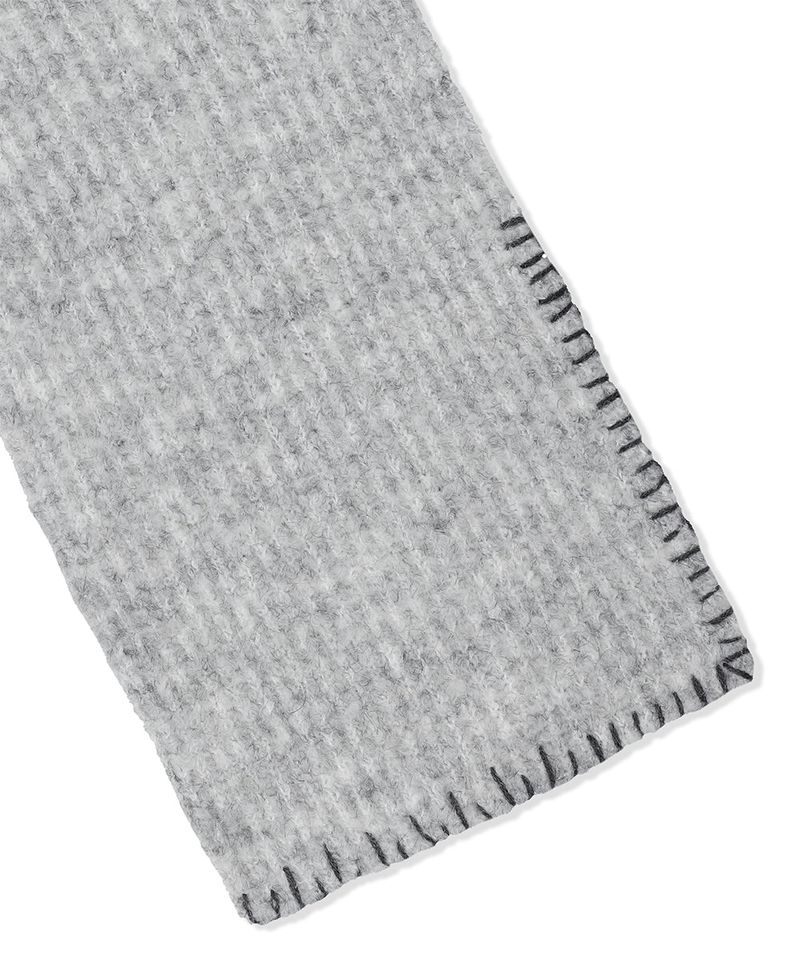 BOUCLE STITCH MUFFLER