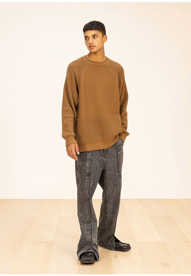 HALF INCISION OVERSIZED KNIT