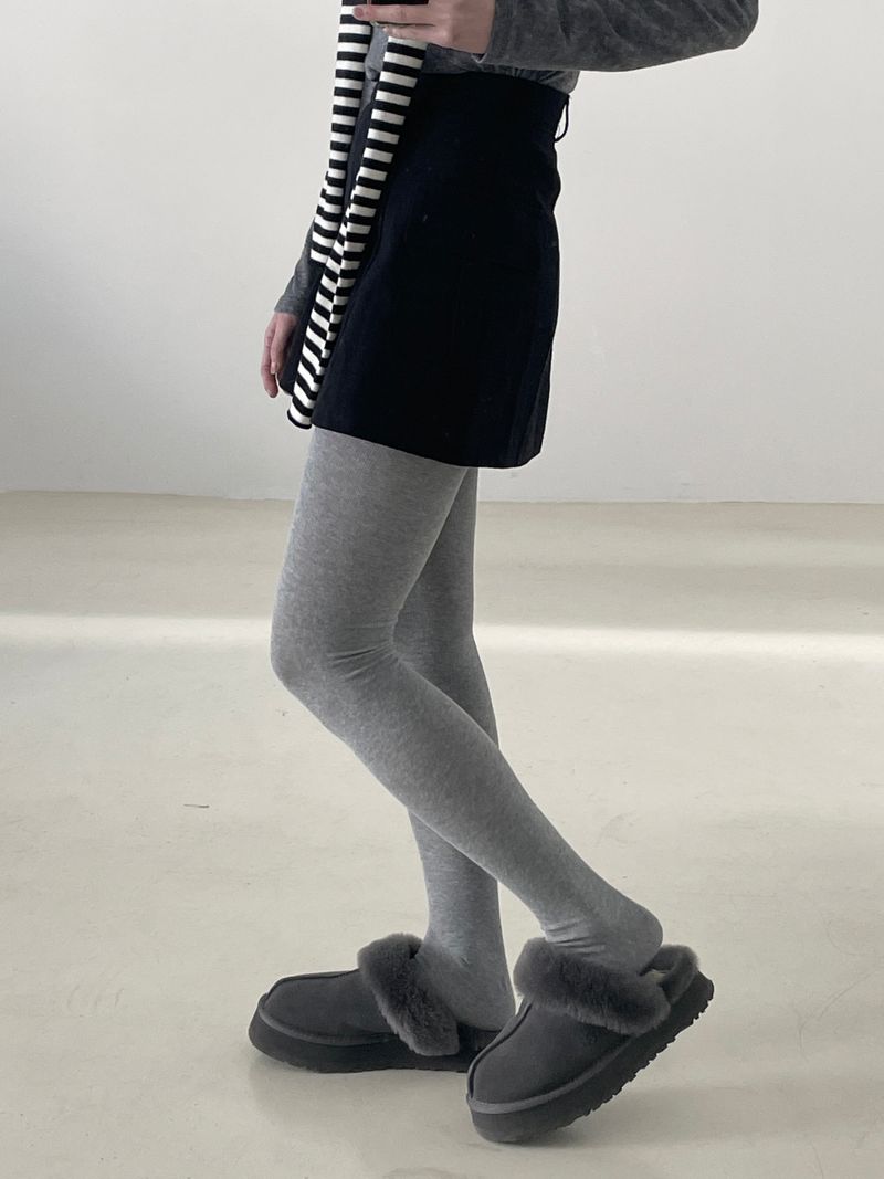 Y2K mini skirt