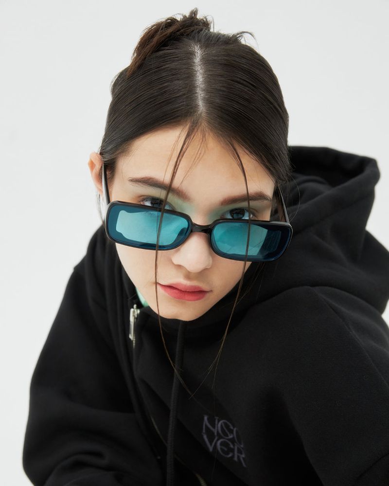 TYPO LOGO HOODIE ZIPUP-BLACK