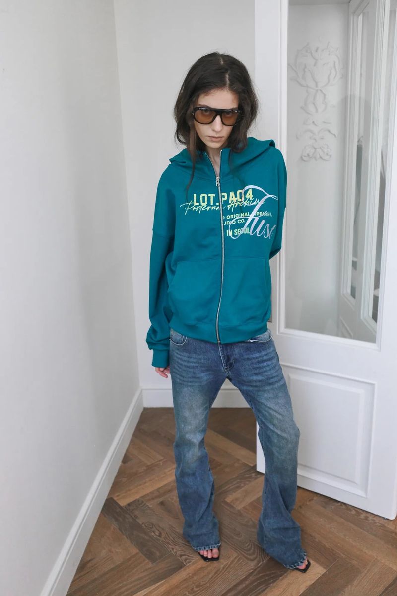 26SS★ ハイネックヴィンテージグラフィックフーディージップアップ