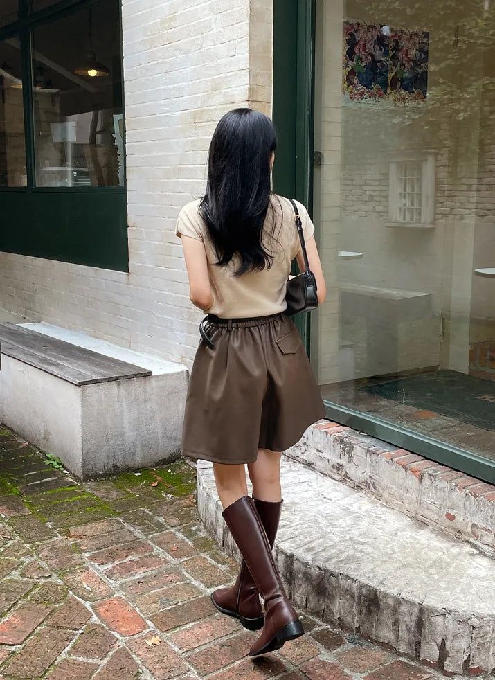 Rabl Leather Pintuck Banding Half Pants