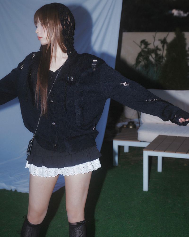 Bloom emblem demage Knit Cardigan
