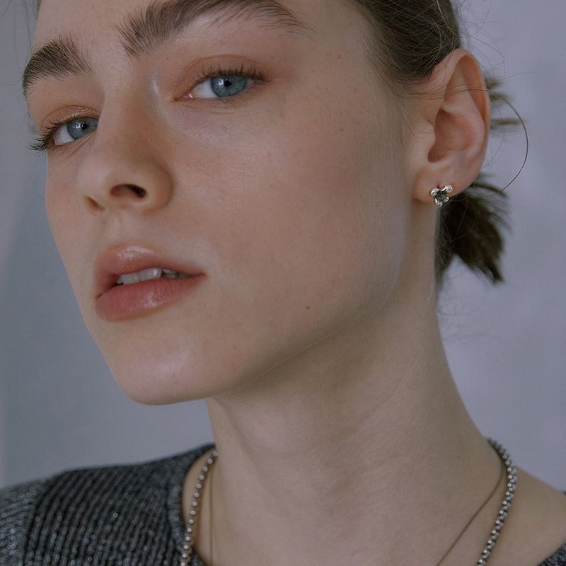 Third Movementの「Water Drop Earring (Antique Silver)(Accessories)」