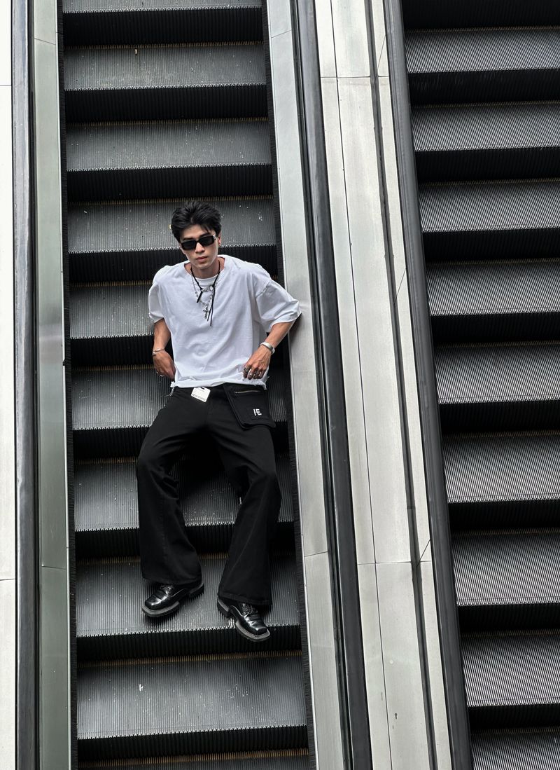 ATLU - Distressed - Tshirt (white/black)