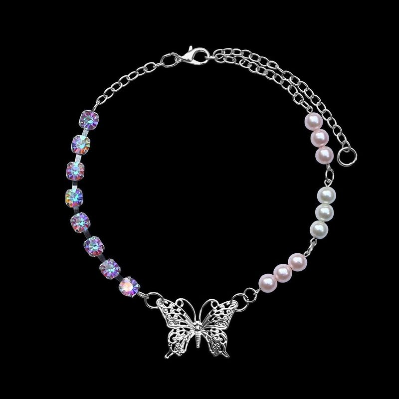 Mega treasure(メガトレジャー)の「Diamond Butterfly Necklace(Accessories)」