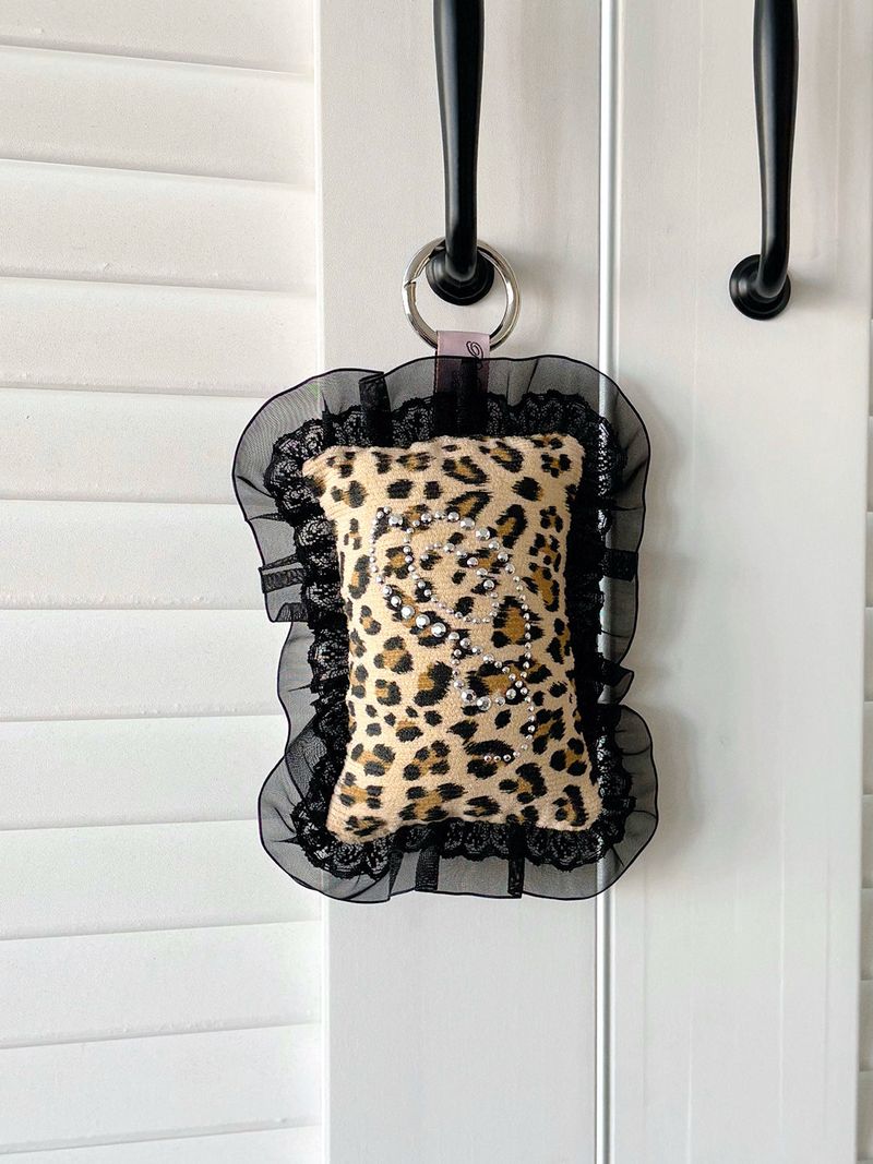 【MADE】 KIRA pocket pillow (leopard/beige)
