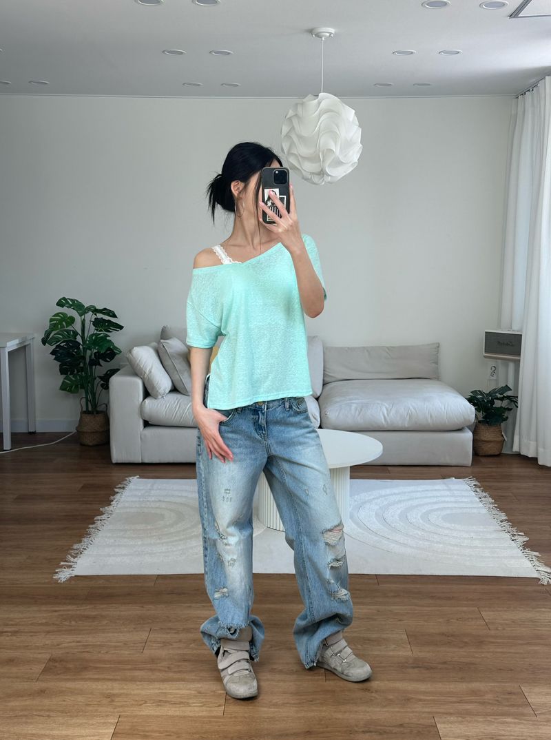 loose v neck tee