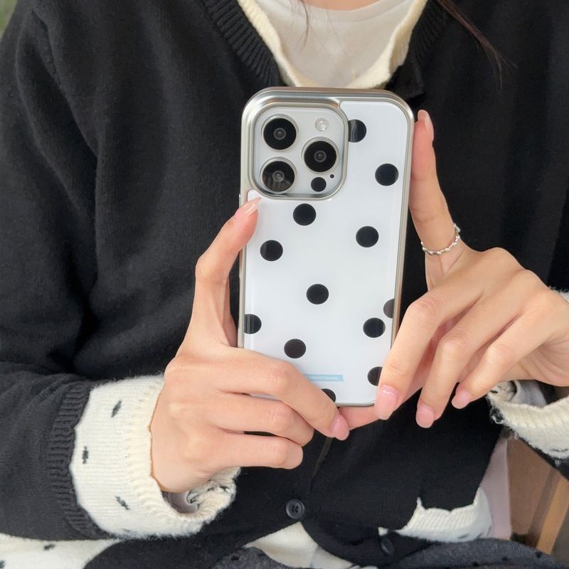 Dot text silver case (white)