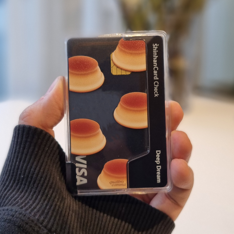 quattrocomma（クアトロコンマ）の「pudding MagSafe Transparent Card Wallet（Smartphone Accessories）」