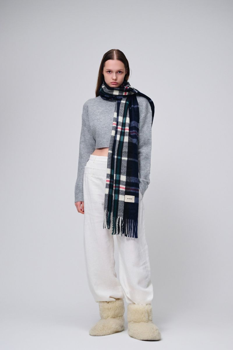 CALVI muffler_navy