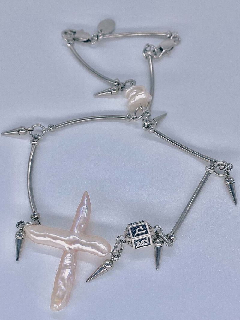 Wave07 horn necklace
