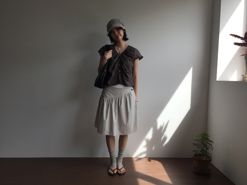 Wing Dot Shirring Blouse (2color)