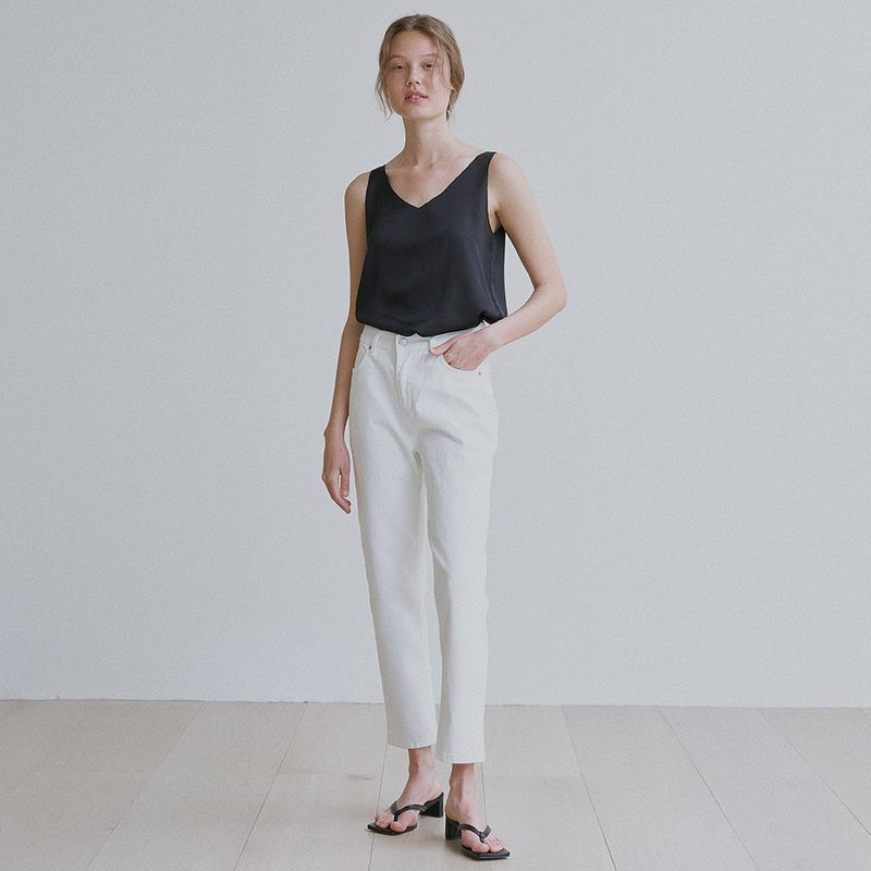 Natalie v sleeveless
