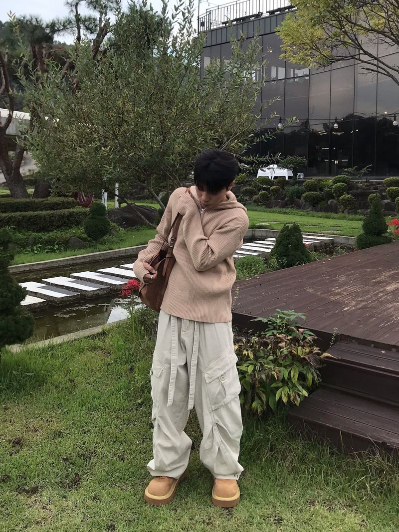 Rib Hood Half Zip-Up Knit