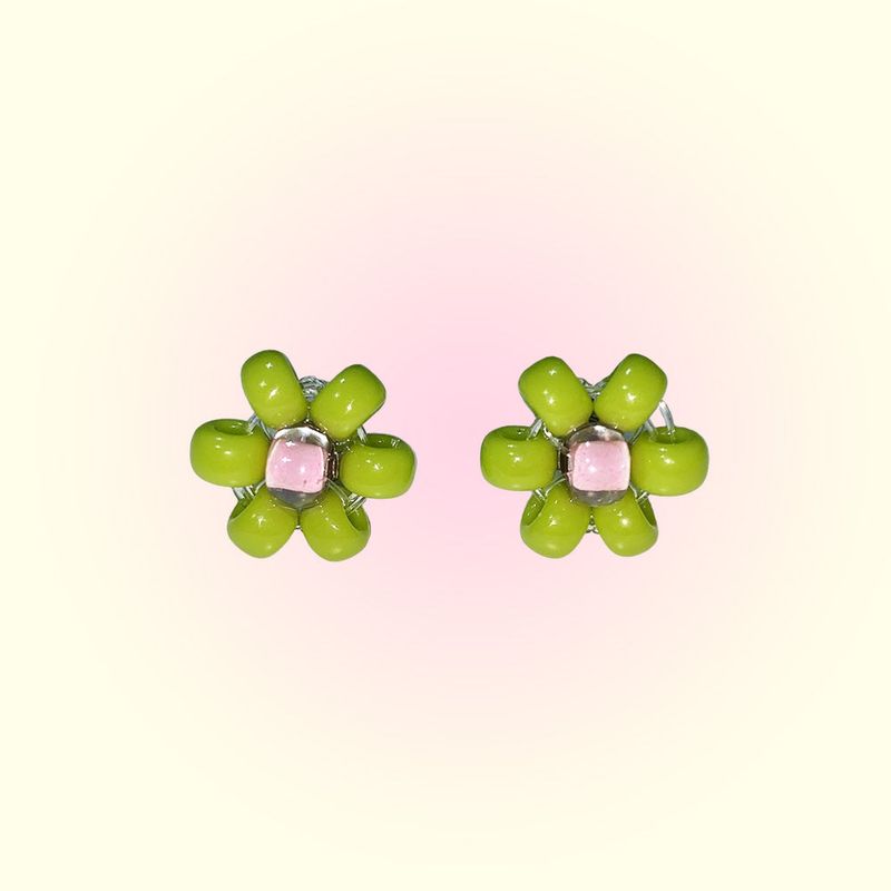 [MADE]Muscat Green Flower Beads Earing