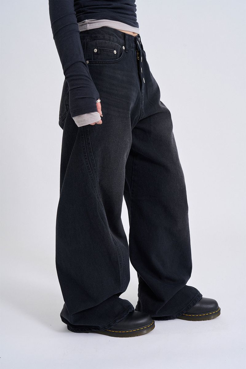 Button-fly wide denim pants