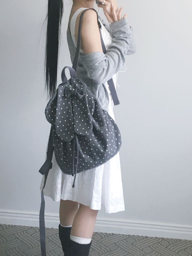 Pudgy bunny backpack _ Dark grey