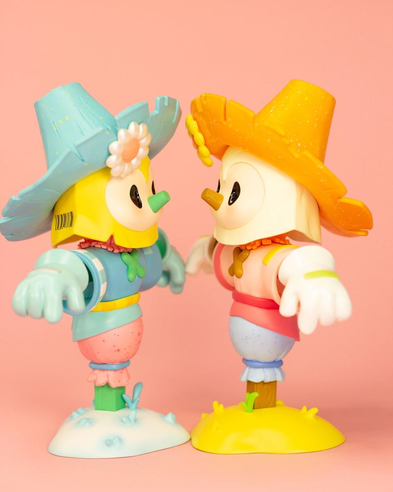 MEEGO-Scarecrow