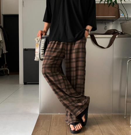 Kuiper Turkic Check Pattern Wide Fit Pants
