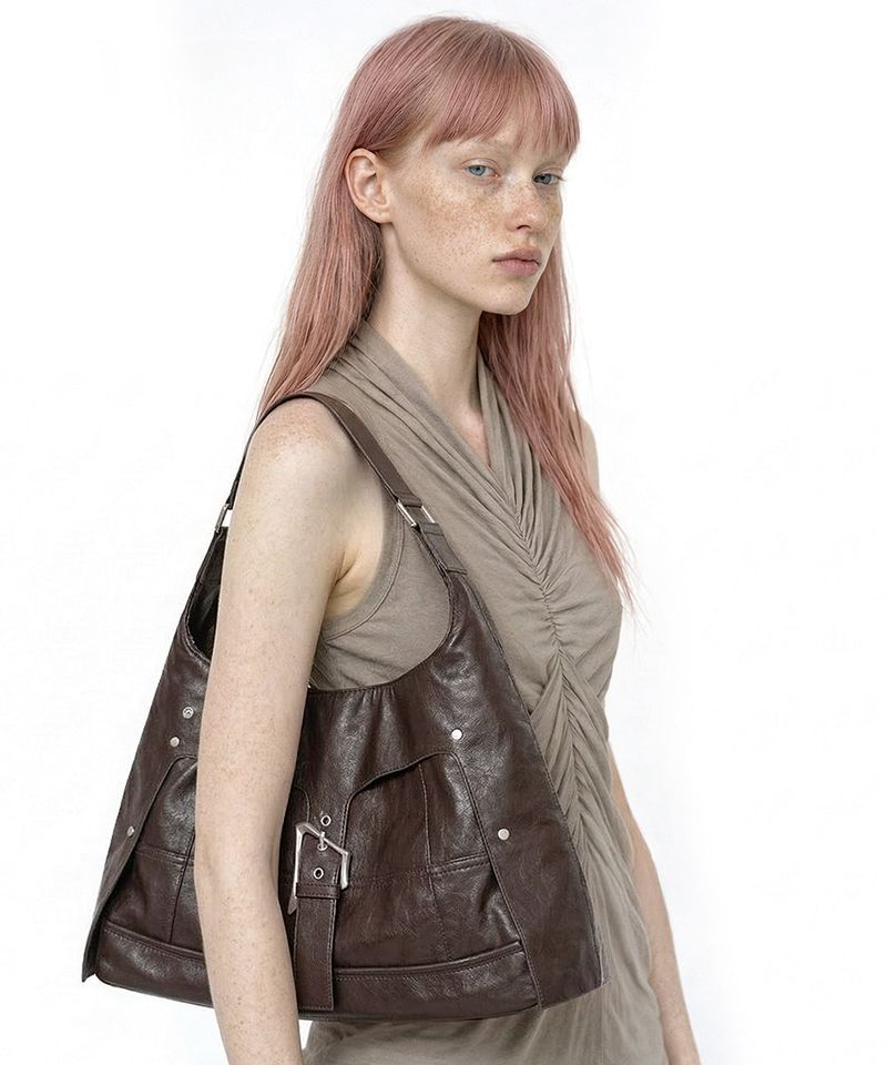 AND A ASH(アンダッシュ)の「26SS★ Trapezium 002 bag(Bags)」