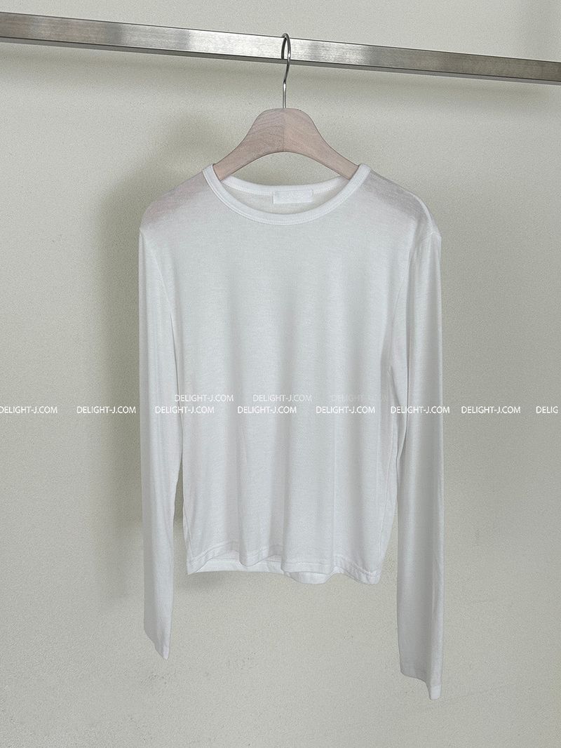 Fluffy and basic plain long-sleeved T-shirt