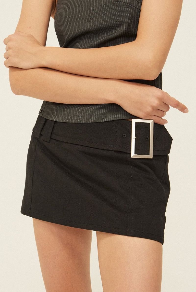 Buckle mini skirt
