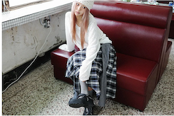 Star Square Scarf (ivory)