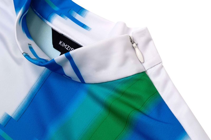 Glitch Print Mock Neck T-Shirt_Blue