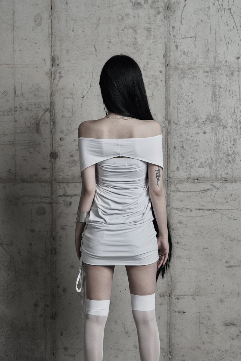 [label] cowl-neck side lace-up one-piece WHITE