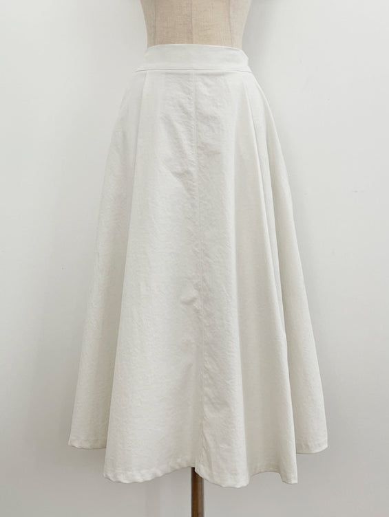 Even Banding Flare Long Skirt