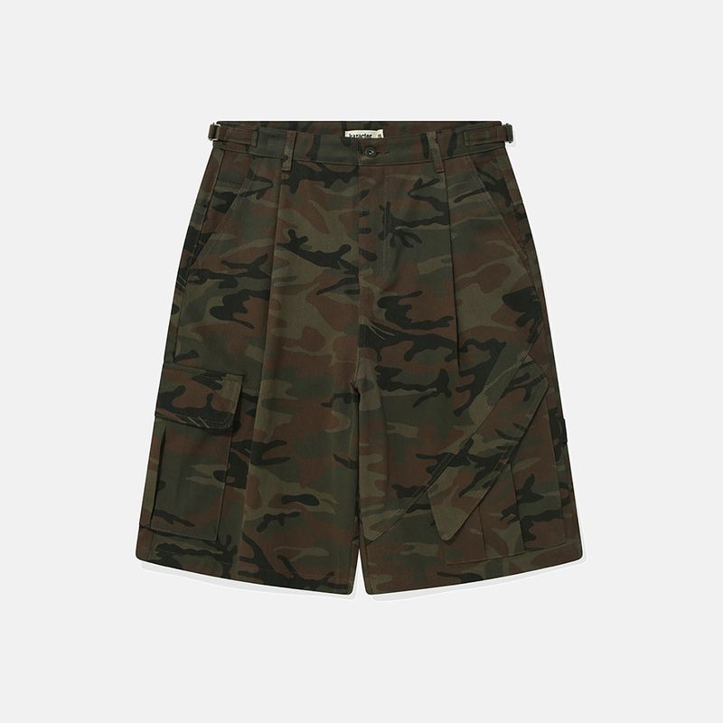 karactor（カラクター）の「Cargo bermuda shorts / Camo（Pants）」