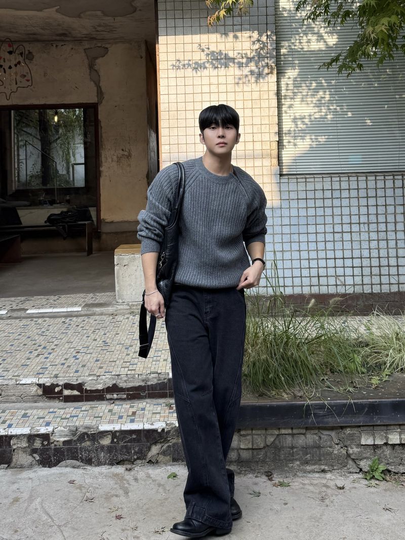 Going diagonal zipper knitwear