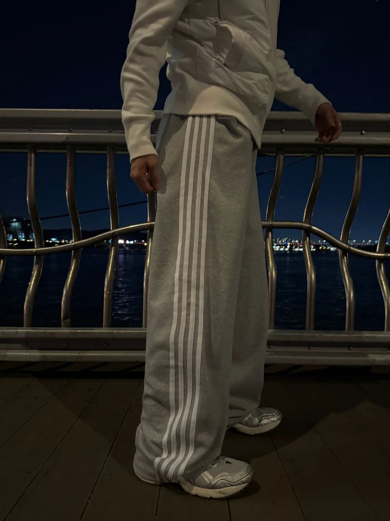AVAND（アバンド）の「Maren russell sweat pants（Pants）」