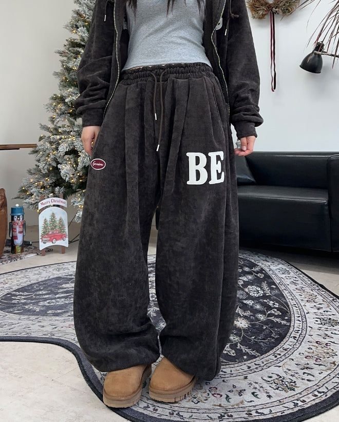 SATIIIZ（サティーズ）の「Ruth Velour Patch Training Pants（Pants）」