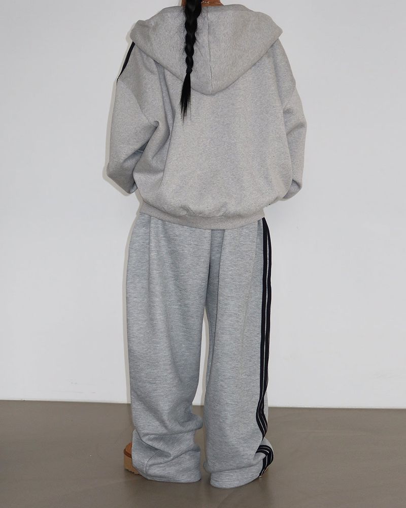 Breeze fleece-lined track string wide pants