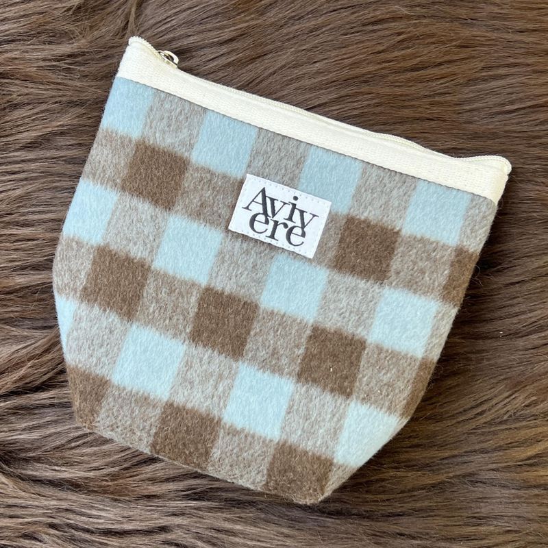 classic pouch_check mintchoco